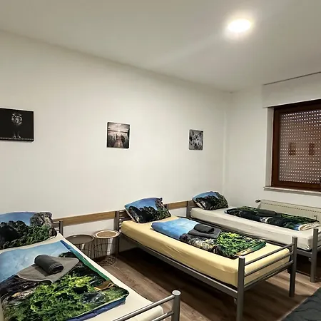 Feelhome,flughafen Nah,6-8 Pers,badewanne,zentral,terrasse,ground Floor Duisburg